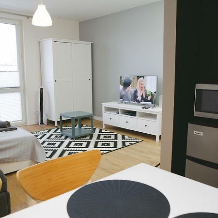 Ferienwohnung Warsaw Concierge Wola Expo Exterior foto